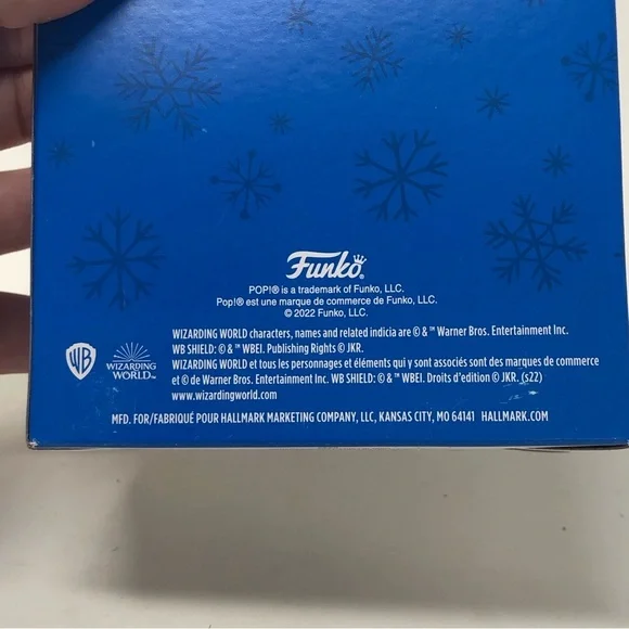 NIB 2022 HALLMARK HARRY POTTER FUNKO POP! 3” ORNAMENT - Picture 4 of 6